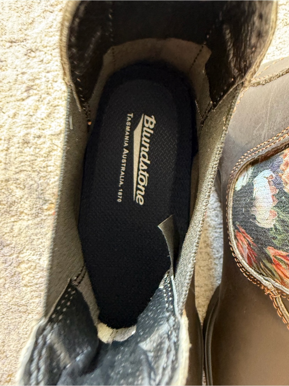 Blundstone Brown Leather Chelsea Boots with Floral Side Panels - Picture 6 of 8